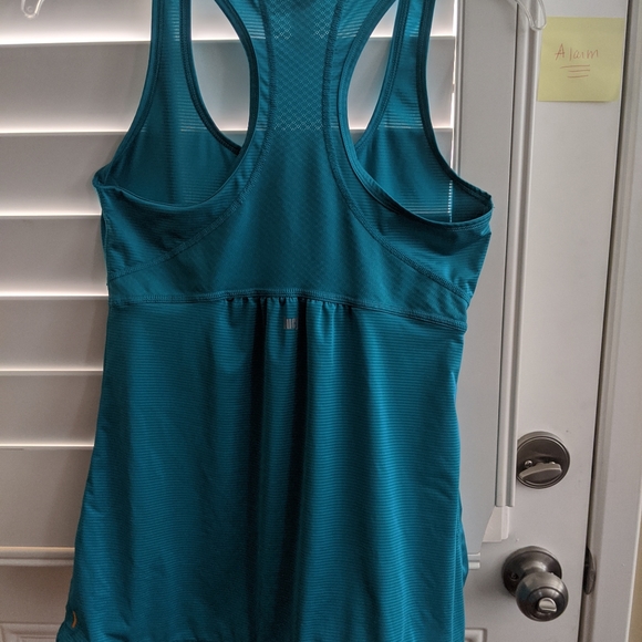 Exercise top - Picture 2 of 2